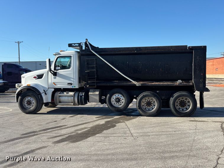 image for item EA4821 2019 Peterbilt 567 dump truck