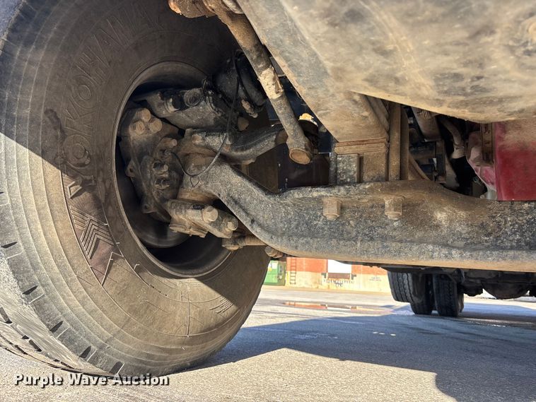 image for item EA4821 2019 Peterbilt 567 dump truck