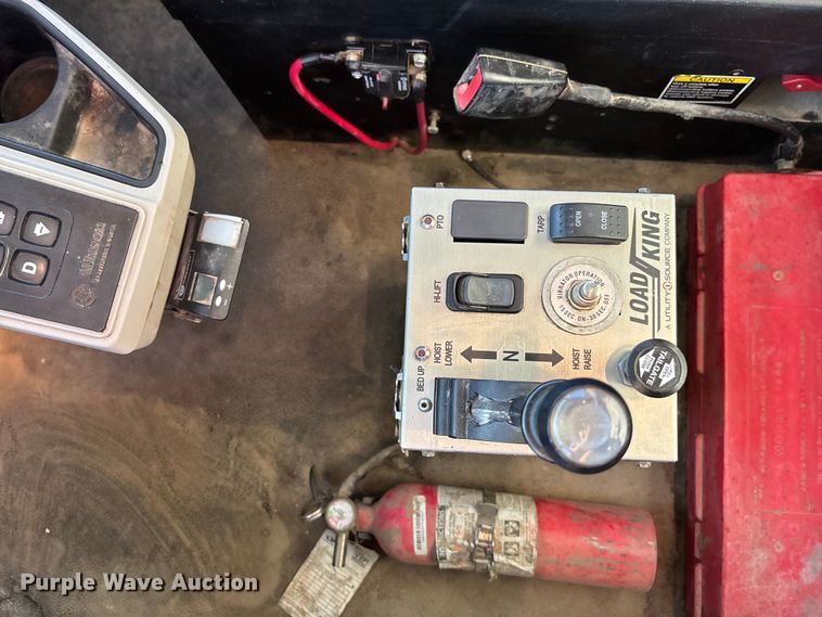 image for item EA4821 2019 Peterbilt 567 dump truck