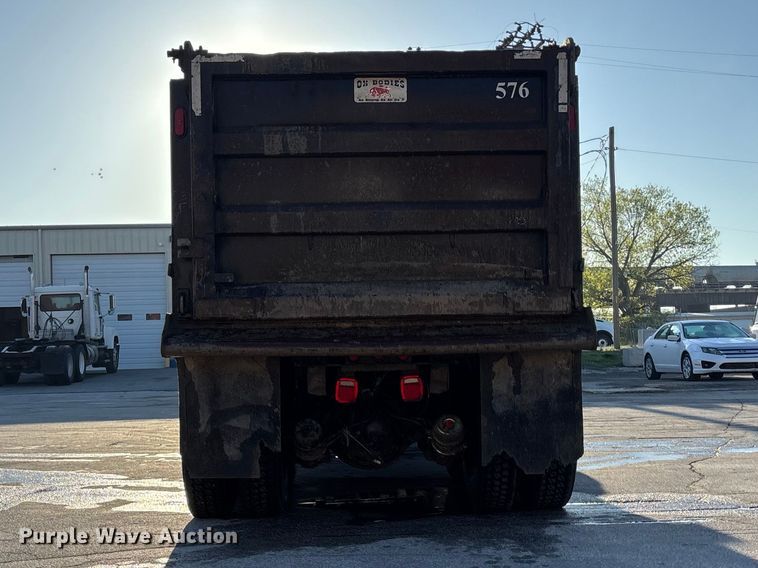 image for item EA4822 2017 Peterbilt 567 dump truck