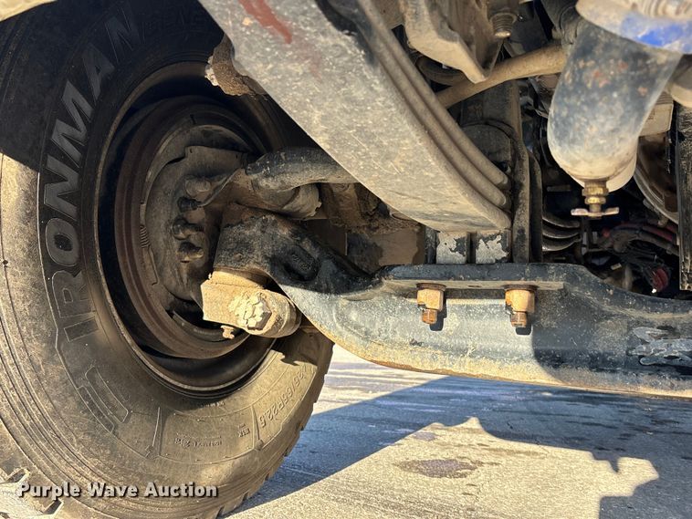 image for item EA4822 2017 Peterbilt 567 dump truck