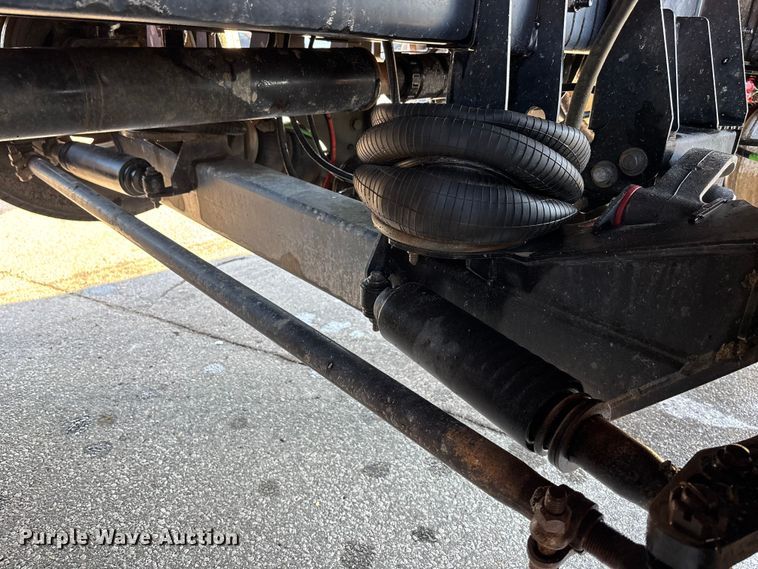 image for item EA4822 2017 Peterbilt 567 dump truck