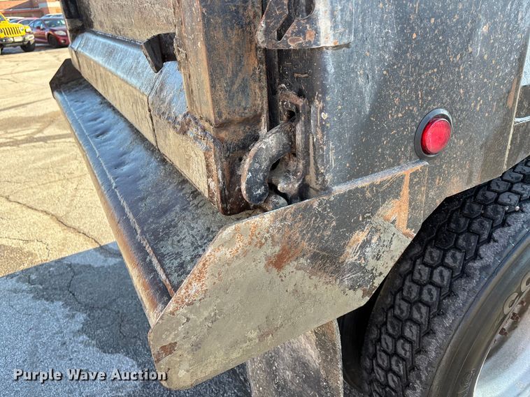 image for item EA4822 2017 Peterbilt 567 dump truck