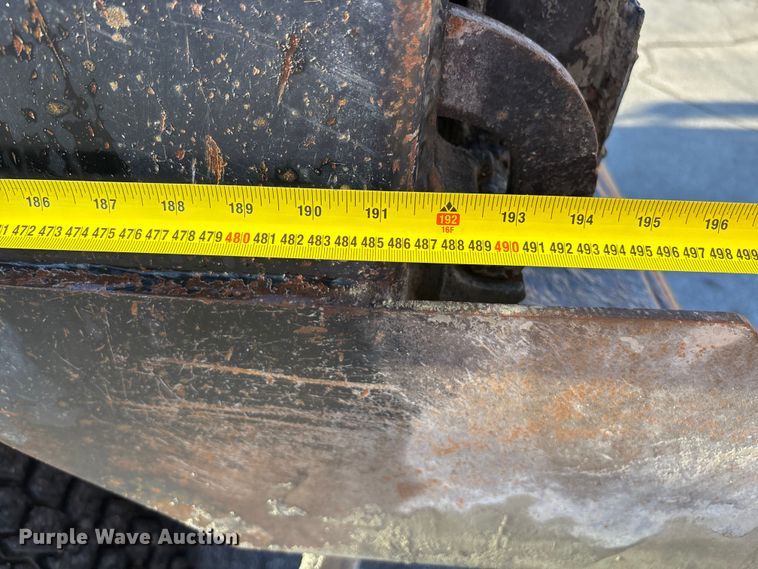 image for item EA4822 2017 Peterbilt 567 dump truck