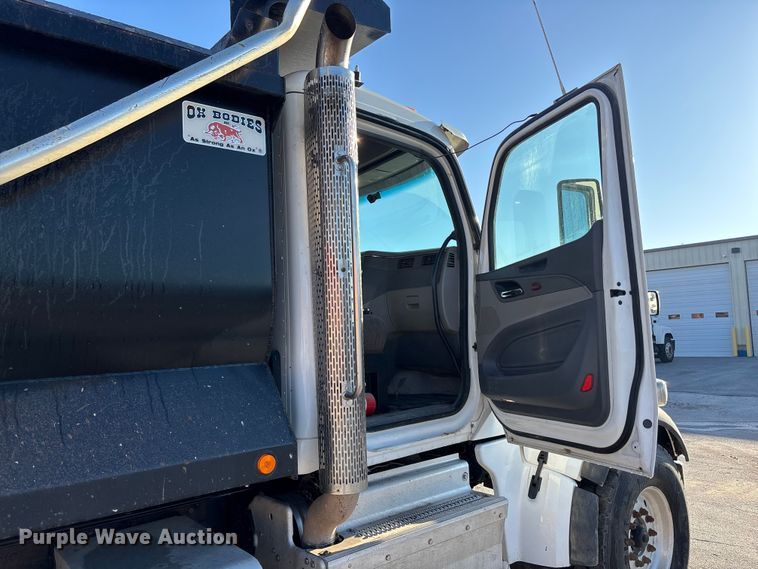image for item EA4822 2017 Peterbilt 567 dump truck