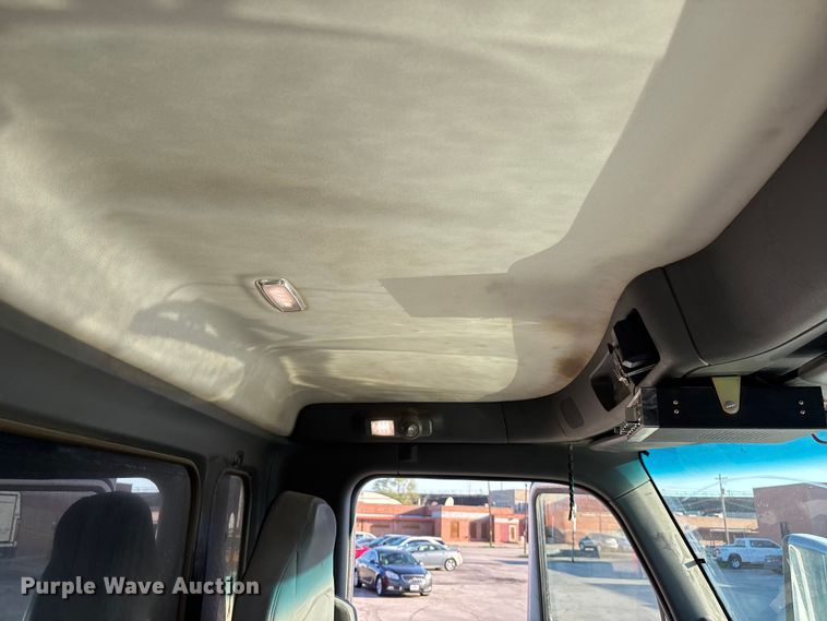 image for item EA4822 2017 Peterbilt 567 dump truck