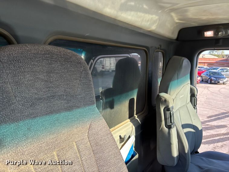 image for item EA4822 2017 Peterbilt 567 dump truck