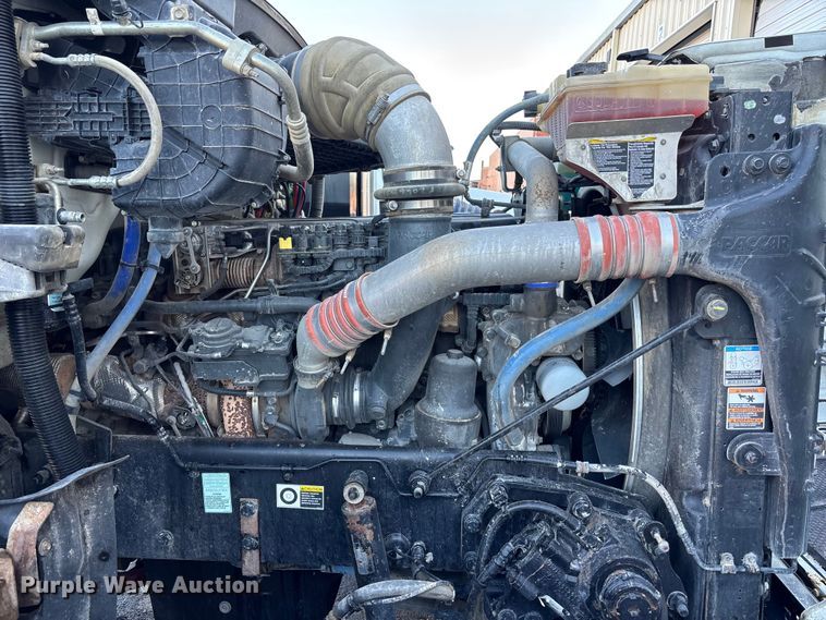 image for item EA4822 2017 Peterbilt 567 dump truck