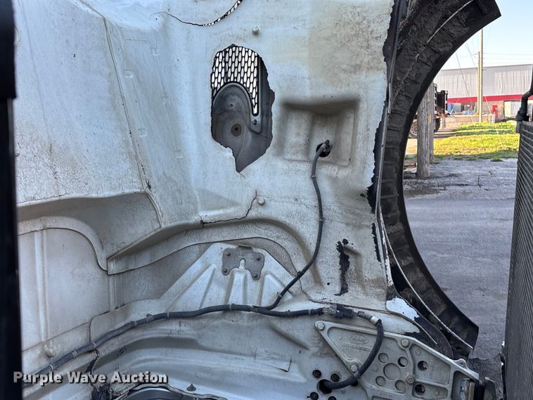 image for item EA4822 2017 Peterbilt 567 dump truck