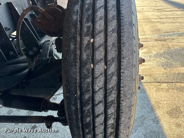 image for item EA4822 2017 Peterbilt 567 dump truck