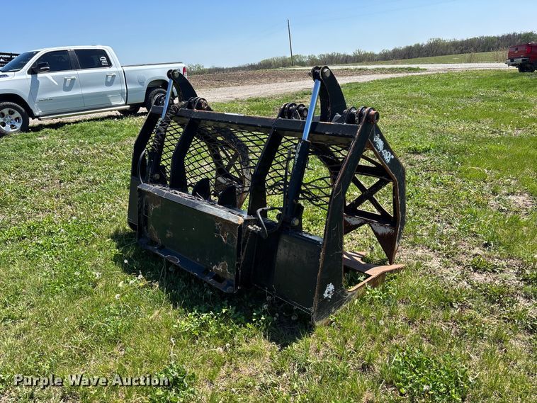 image for item EA4827 Vail BG8454 skid steer grapple bucket