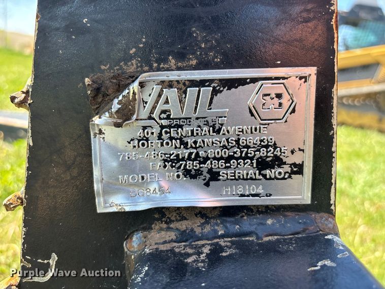 image for item EA4827 Vail BG8454 skid steer grapple bucket