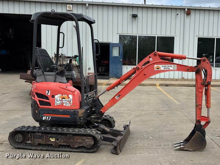 image for item EA4833 2015 Kubota U17 mini excavator