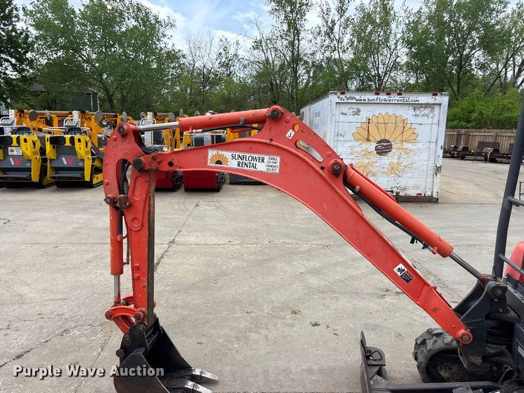 image for item EA4833 2015 Kubota U17 mini excavator