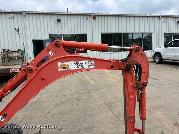 image for item EA4833 2015 Kubota U17 mini excavator