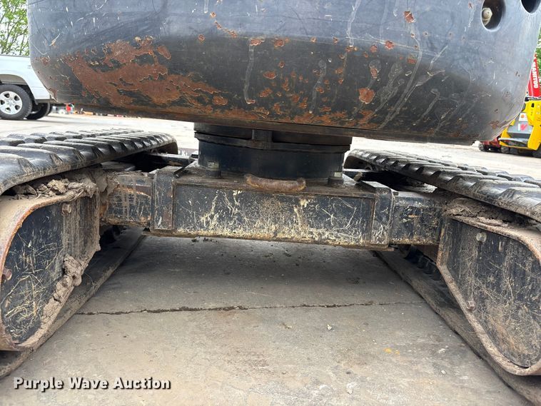 image for item EA4833 2015 Kubota U17 mini excavator