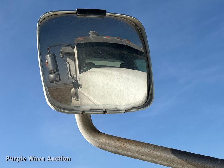 image for item EA7219 2022 International HX620 volumetric concrete mixer truck