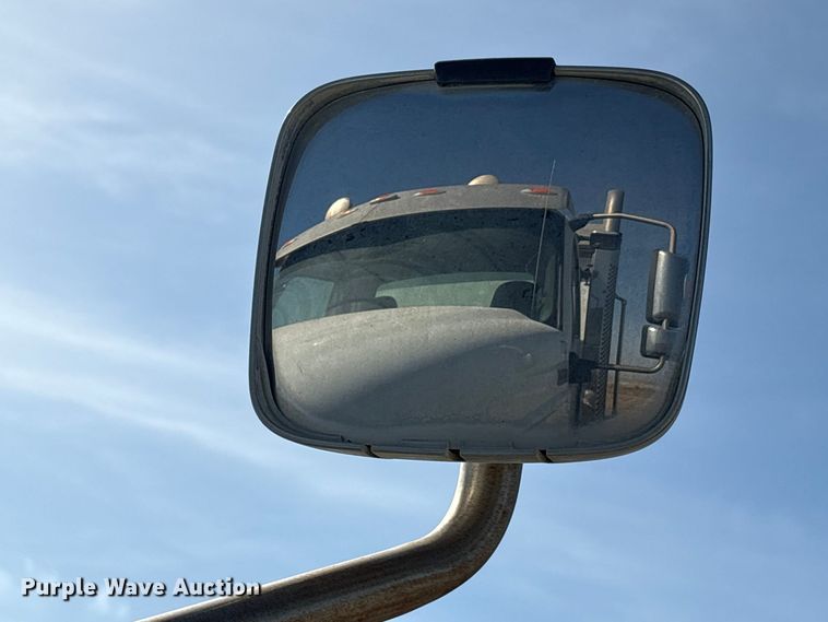 image for item EA7219 2022 International HX620 volumetric concrete mixer truck