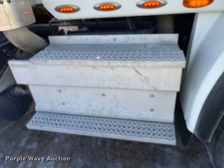 image for item EA7219 2022 International HX620 volumetric concrete mixer truck