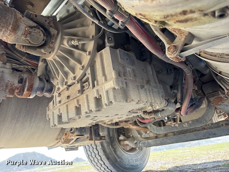 image for item EA7219 2022 International HX620 volumetric concrete mixer truck