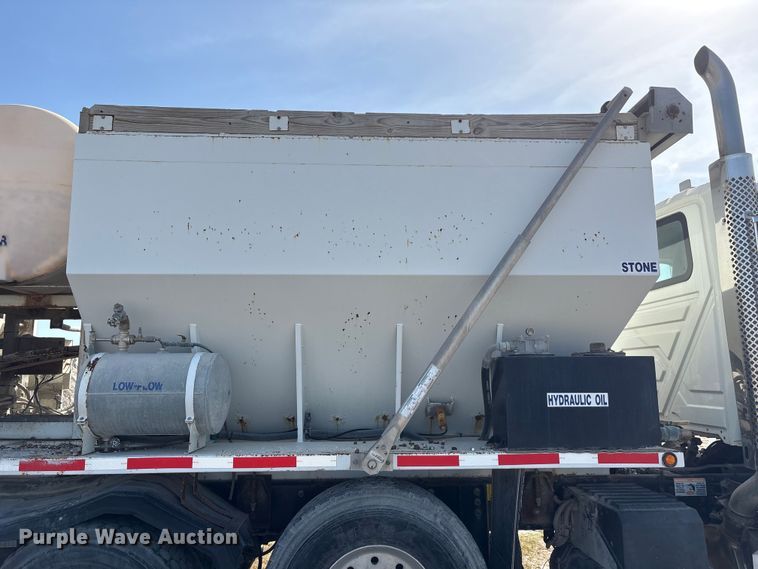 image for item EA7219 2022 International HX620 volumetric concrete mixer truck