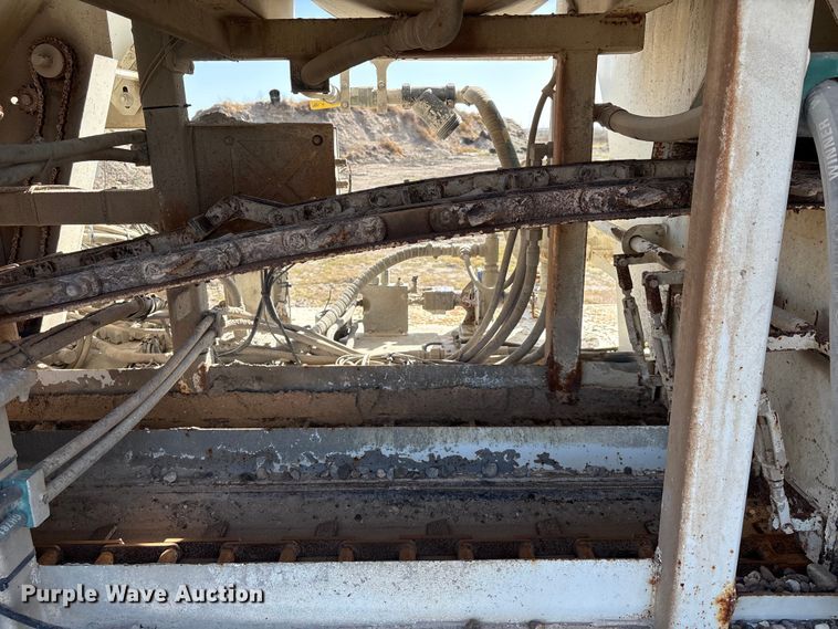 image for item EA7219 2022 International HX620 volumetric concrete mixer truck