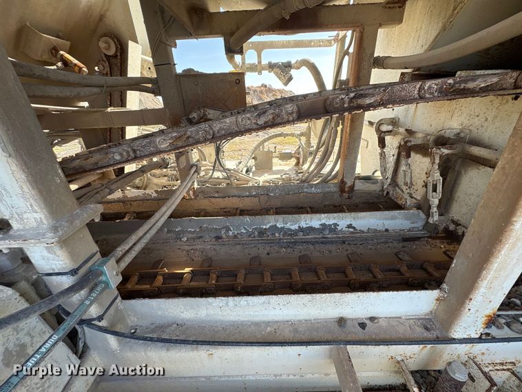 image for item EA7219 2022 International HX620 volumetric concrete mixer truck