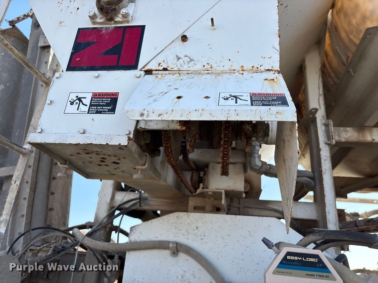 image for item EA7219 2022 International HX620 volumetric concrete mixer truck