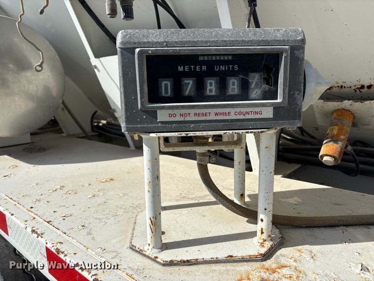 image for item EA7219 2022 International HX620 volumetric concrete mixer truck