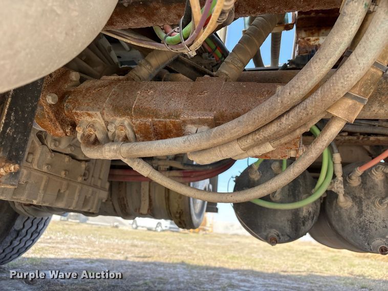 image for item EA7219 2022 International HX620 volumetric concrete mixer truck