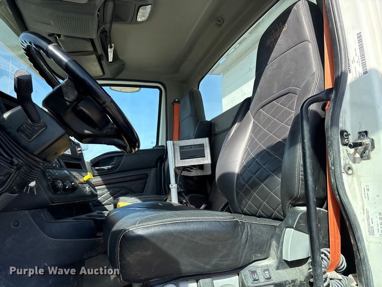 image for item EA7219 2022 International HX620 volumetric concrete mixer truck