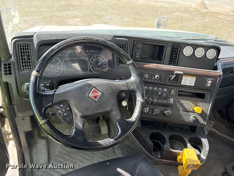 image for item EA7219 2022 International HX620 volumetric concrete mixer truck