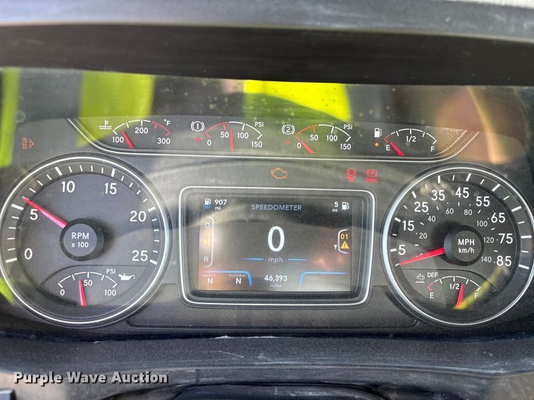 image for item EA7219 2022 International HX620 volumetric concrete mixer truck