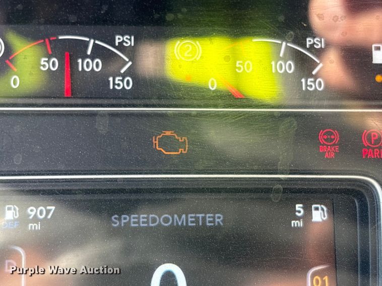 image for item EA7219 2022 International HX620 volumetric concrete mixer truck