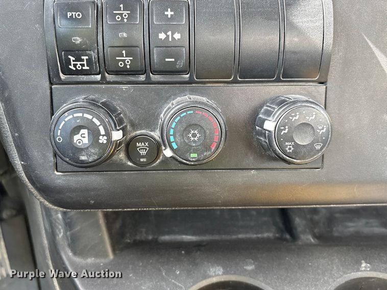 image for item EA7219 2022 International HX620 volumetric concrete mixer truck