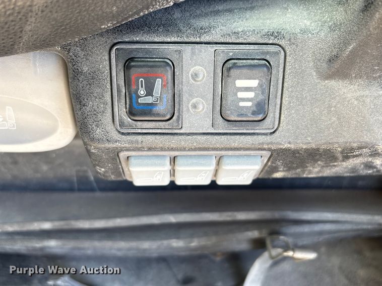 image for item EA7219 2022 International HX620 volumetric concrete mixer truck