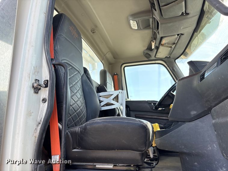 image for item EA7219 2022 International HX620 volumetric concrete mixer truck