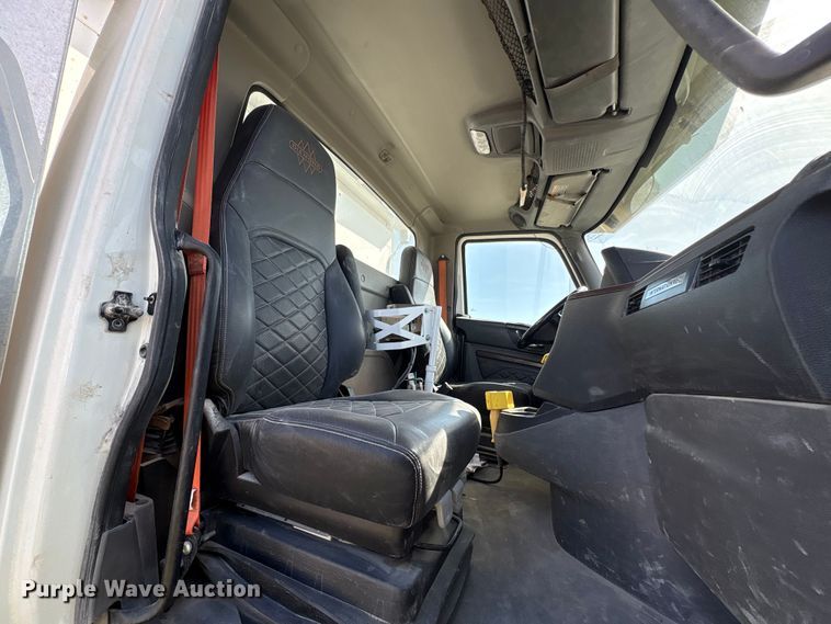 image for item EA7219 2022 International HX620 volumetric concrete mixer truck