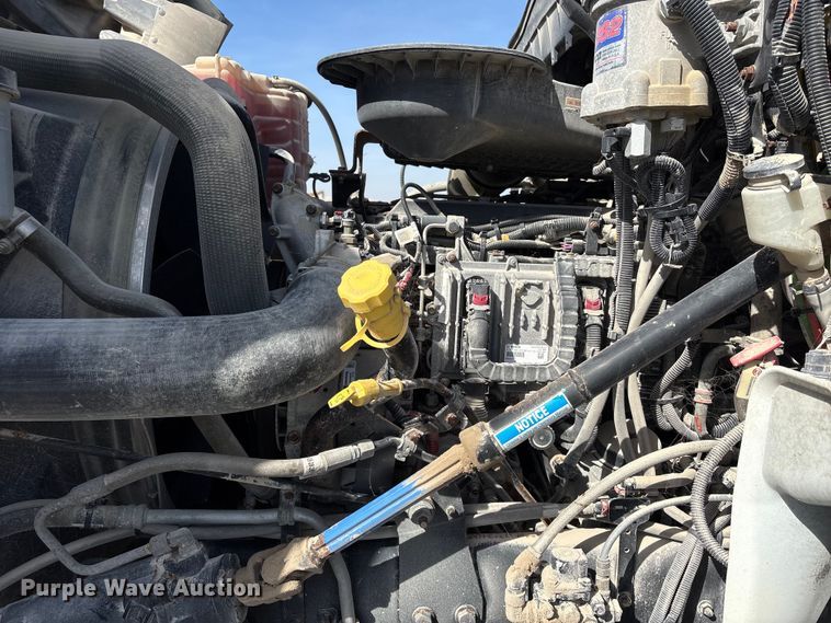 image for item EA7219 2022 International HX620 volumetric concrete mixer truck