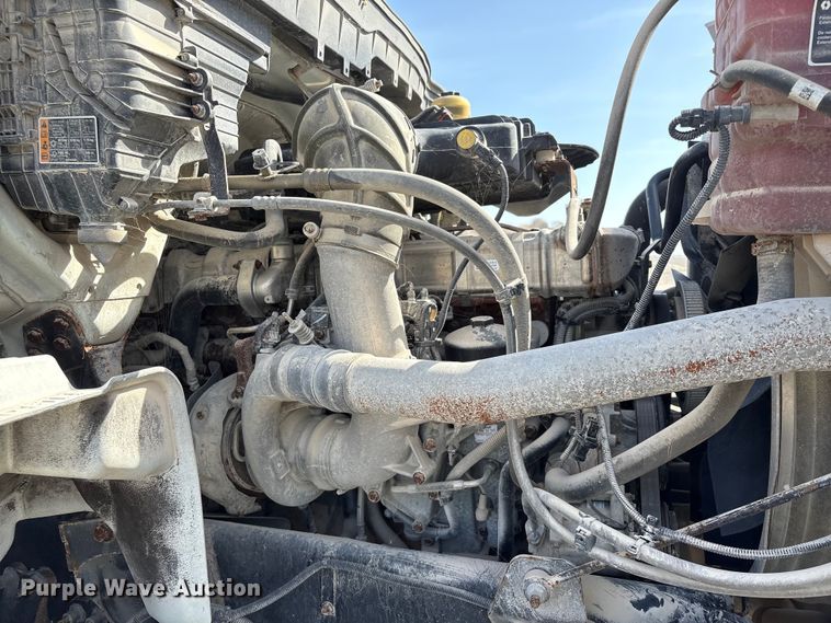 image for item EA7219 2022 International HX620 volumetric concrete mixer truck