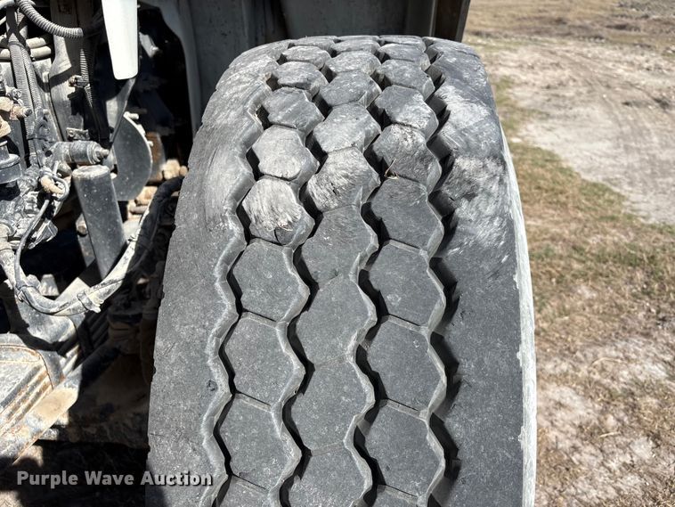 image for item EA7219 2022 International HX620 volumetric concrete mixer truck