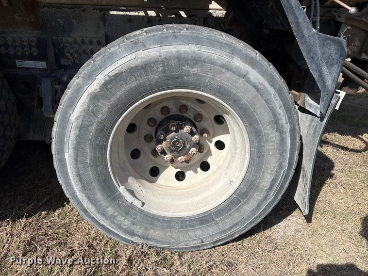 image for item EA7219 2022 International HX620 volumetric concrete mixer truck