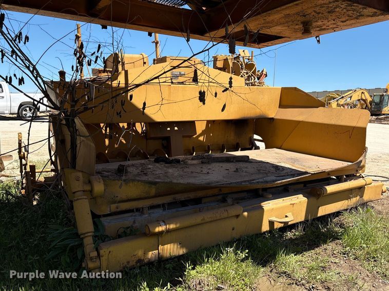 image for item EA7271 -2 Lee Boy L1000T paver