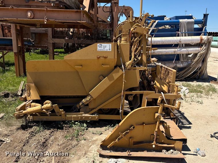 image for item EA7271 -2 Lee Boy L1000T paver