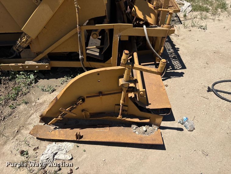 image for item EA7271 -2 Lee Boy L1000T paver