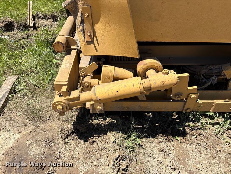 image for item EA7271 -2 Lee Boy L1000T paver