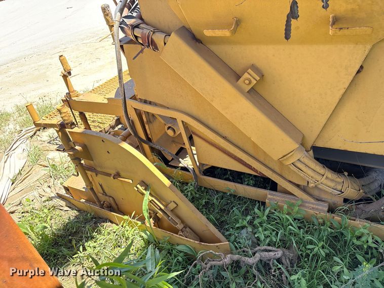 image for item EA7271 -2 Lee Boy L1000T paver