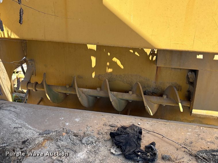 image for item EA7271 -2 Lee Boy L1000T paver