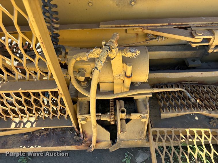 image for item EA7271 -2 Lee Boy L1000T paver