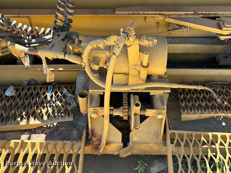 image for item EA7271 -2 Lee Boy L1000T paver